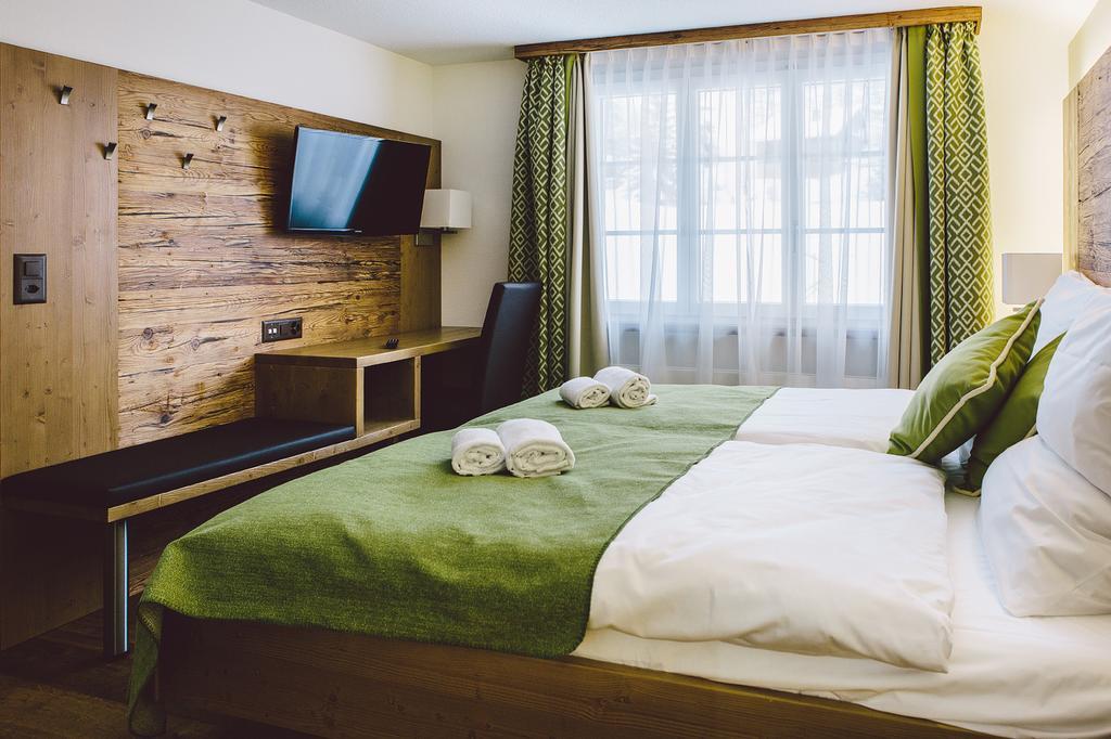 Hotel & Restaurant Zum Schwarzen Baeren 安德马特 外观 照片